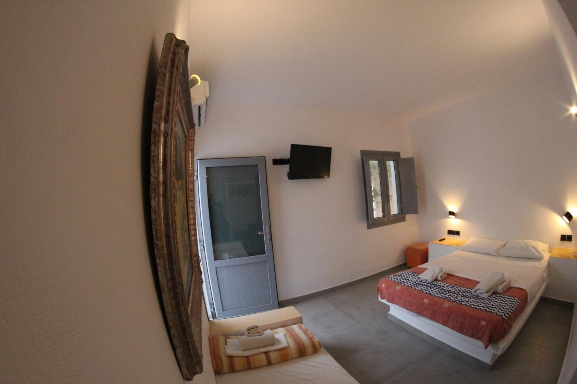 Perissa Centrale Rooms Exterior photo